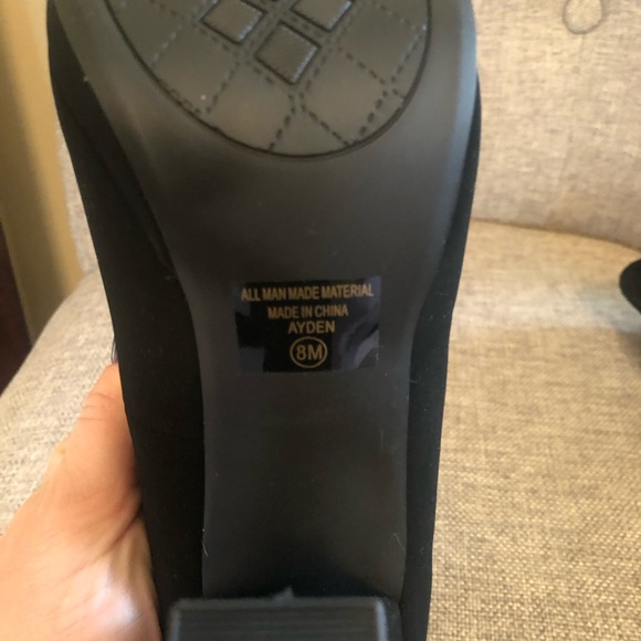 Classic Heels - Picture 6 of 8